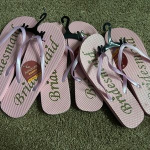 Pink bridesmaid flip flops!